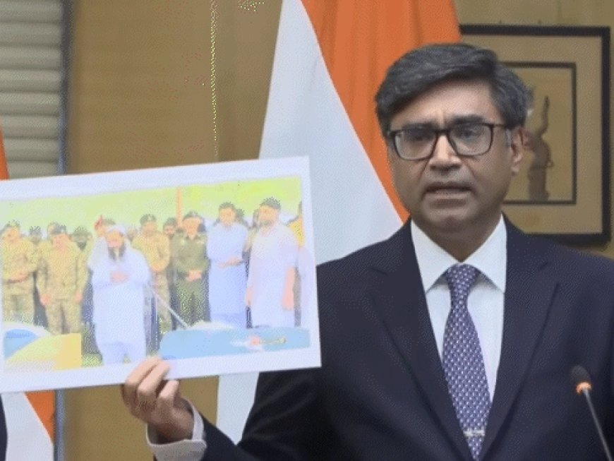 राफेल गिराने पर बोले विदेश सचिव- समय आने पर बताएंगे:आतंकियों के जनाजे की तस्वीर दिखाकर पूछा- यहां सेना का क्या काम