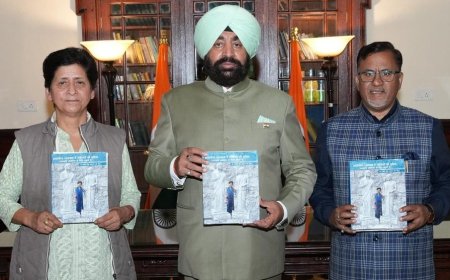 UTTARAKHAND: राज्यपाल गुरमीत सिंह ने कुमाऊँ विश्वविद्यालय की दो महत्वपूर्ण पुस्तकों का सफल विमोचन किया