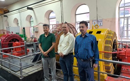 भाखड़ा ब्यास प्रबंधन बोर्ड के अध्यक्ष का गलोगी जल विद्युत परियोजना दौरा: एक ऐतिहासिक विरासत की पहचान