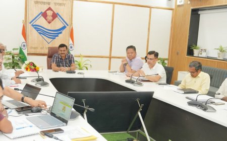 Dehradun: मुख्य सचिव आनंद बर्धन की अध्यक्षता में आठवीं राज्य स्तरीय ब्रॉडबैंड समिति की बैठक आयोजित