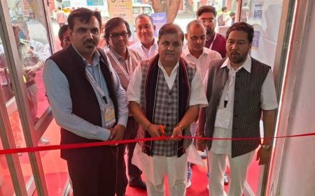 नई दिल्ली: राज्यसभा सांसद महेंद्र भट्ट ने प्रगति मैदान में अंतरराष्ट्रीय हेल्थ वेलनेस एक्सपो का सफल उद्घाटन किया