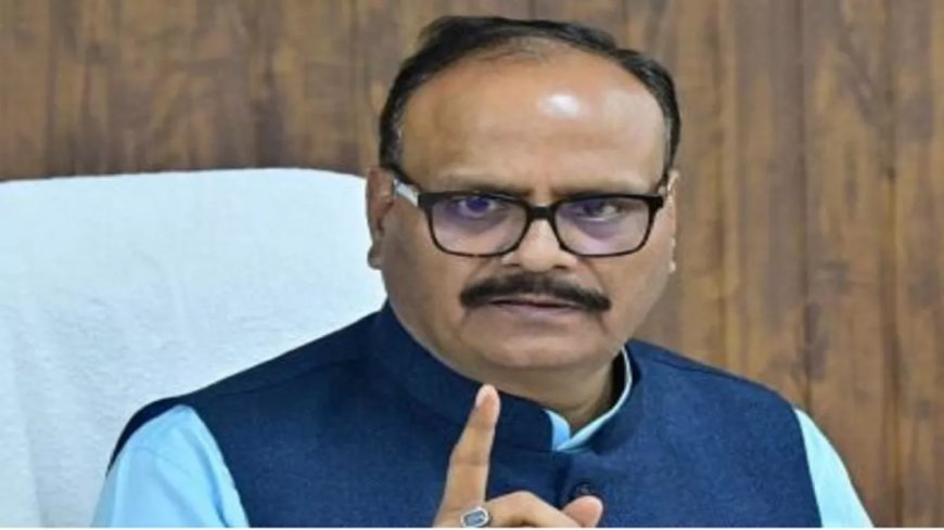 आरोपी डॉक्टर और कर्मचारियों पर कसी नकेल, बोले ब्रजेश पाठक- प्राइवेट प्रैक्टिस करने वालों की होगी जांच