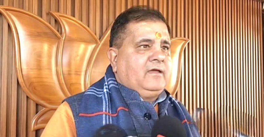 UTTARAKHAND:-कांग्रेस नेता हरीश रावत के बयान ‘रूपये कमाने में लगी ब्यूरोक्रेसी’ पर भाजपा का जवाब कहा-ब्यूरोक्रेसी राज्य की अर्थिकी की रीढ़,धैर्य और संयम से कार्य ले कांग्रेस