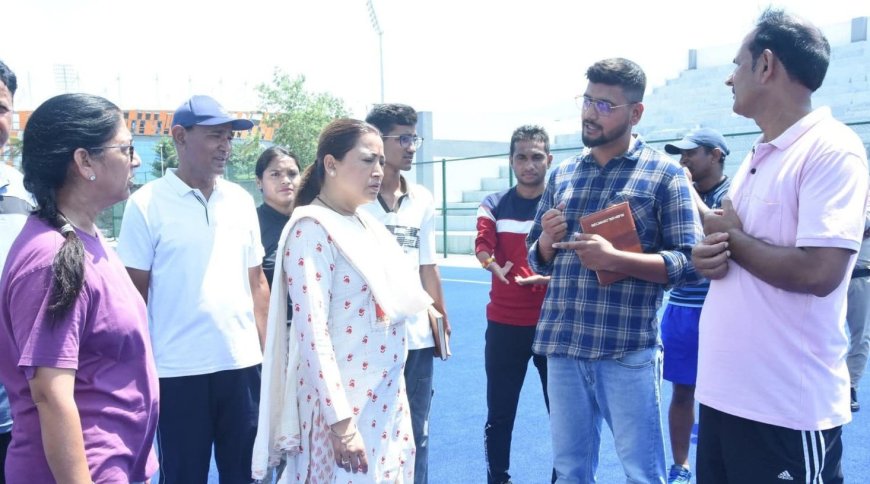 Haldwani:-अगस्त में मिलेगा हल्द्वानी को एस्ट्रो टर्फ हॉकी स्टेडियम,खेल मंत्री रेखा आर्या ने किया निर्माण कार्य का निरीक्षण