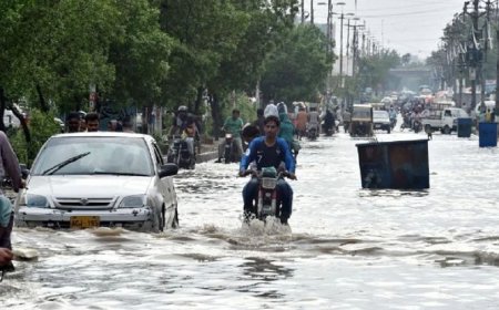पाकिस्तान में विनाशकारी बारिश: 32 लोग मर गए, कई लापता, सरकार ने राहत कार्य शुरू किया