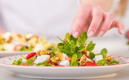 कैंसर के इलाज के दौरान खाने-पीने में होने वाली मुश्किलें और उनके समाधान: जानें महत्वपूर्ण टिप्स