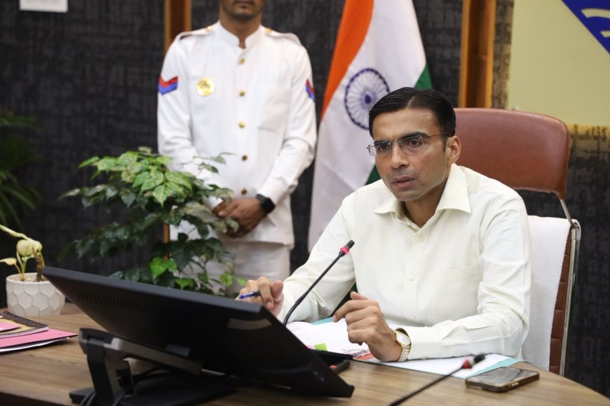 डीएम के निर्देश, जिले में 12 अतिरिक्त उचित दर खाद्यान्न दुकानों की आवंटन प्रक्रिया शुरू