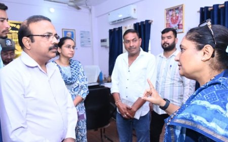 कोटद्वार: विधानसभा अध्यक्ष ऋतु खण्डूडी ने क्षेत्रीय परिवहन कार्यालय का किया औचक निरीक्षण, अधिकारियों को दी चेतावनी