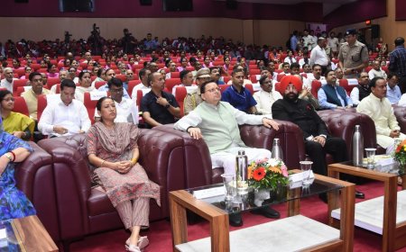 महिलाएं स्वास्थ्य जांच को बनाएं अपना मिशन: रेखा आर्या की अपील