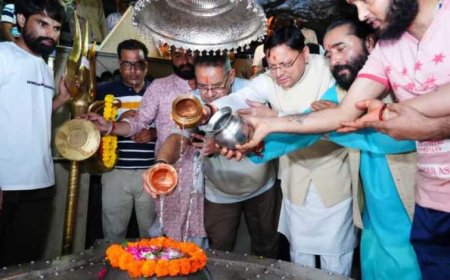 टपकेश्वर महादेव मंदिर का निरीक्षण: सीएम धामी ने की प्रदेश की खुशहाली की कामना