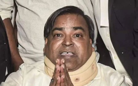 गायत्री प्रसाद प्रजापति पर जेल में हमला, गंभीर चोटें आईं