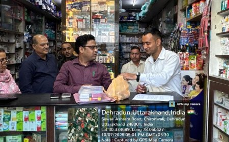 Uttarakhand: धामी सरकार की कड़े कदम, बच्चों के लिए प्रतिबंधित कफ सिरप जब्त, शिशु रोग अस्पतालों की जांच