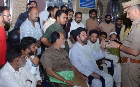 UP News: मौलाना कल्बे जव्वाद और उनके साथियों पर हमला, कई लोगों के खिलाफ नामजद तहरीर, जांच में जुटी पुलिस