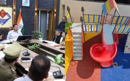 भिक्षा से शिक्षा ओर’’ जिला प्रशासन की स्वर्णिम पहल आधुनिक इंटेंसिव केयर सेंटर; संगीत, योग, खेल; शिक्षा की ओर मुड़ा सड़क पर बिखरा बचपन