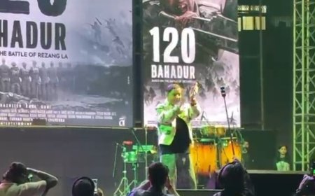 चंडीगढ़ यूनिवर्सिटी में फिल्म ‘120 बहादुर’ के गानों का भव्य लॉन्च, फरहान अख्तर और सुखविंदर सिंह ने भरी देशभक्ति की भावना