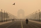 दिल्ली में हवा की गुणवत्ता खराब, AQI 400 पार, लोगों का जीना बेहाल!