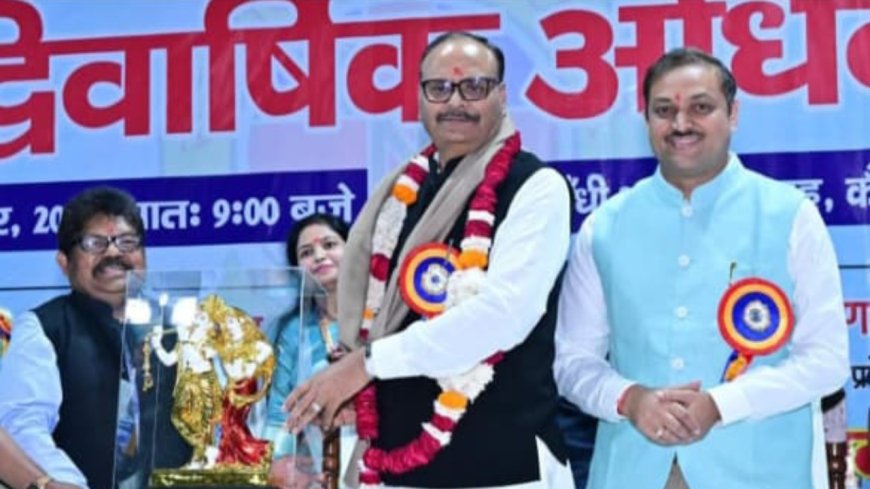 UP News: नर्सों को गृह जनपद में तैनाती देने की तैयारी, उप मुख्यमंत्री ब्रजेश पाठक ने स्वास्थ्य महानिदेशक से मांगा प्रस्ताव