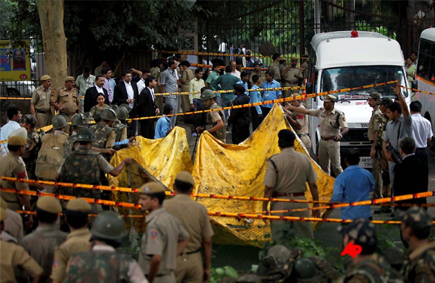 Delhi bomb blasts: यूपी ATS की जांच में नया मोड़, NIA को सौंपे अहम सुबूत