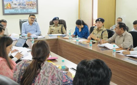 आयुक्त गढ़वाल पांडे ने की लैंड फ्रॉड मामलों को लेकर समीक्षा, 11 संबंधित मामलों और 51 शिकायतों  का निराकरण,5 मामलों में FIR दर्ज करने के निर्देश