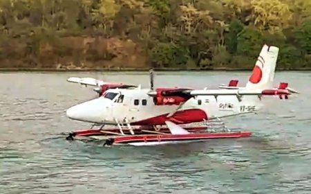 गंगा में उतरा 19 सीटर सी प्लेन,पर्यटन व्यवसाईयों में उत्साह का माहौल,बोले सी प्लेन की ट्रायल लैंडिंग धामी सरकार की दूरदर्शी सोच और प्रयासों का आईना