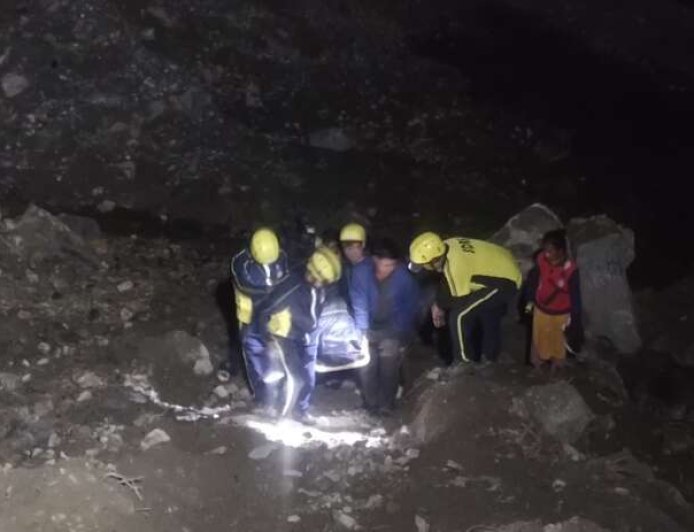 उत्तराखंड: युवक की खाई में गिरने से हुई दुखद मौत