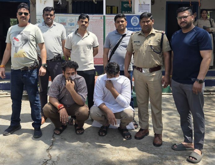 देहरादून में ऑपरेशन प्रहार की सफलता: छात्र हत्या के 2 ईनामी आरोपी पश्चिम बंगाल से गिरफ्तार