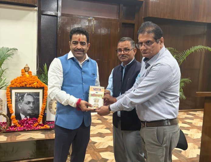 उत्तराखंड सचिवालय में अंबेडकर के योगदान पर विमर्श, राष्ट्रीय एकता का प्रतीक घोषित