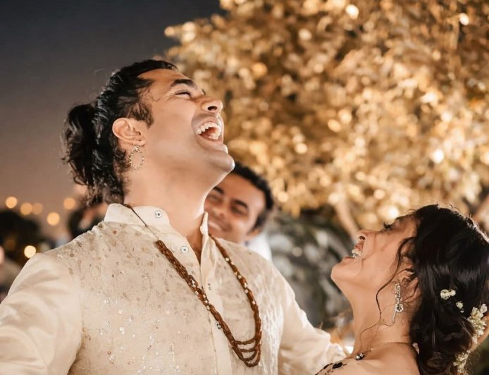 जुबिन नौटियाल की गुपचुप शादी, त्रियुगीनारायण मंदिर में बचपन की दोस्त ऋचा बनीं जीवनसाथी