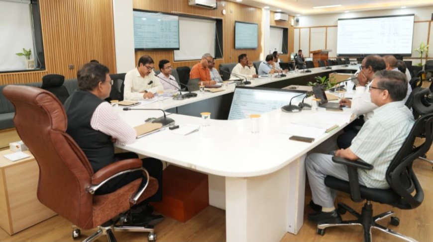 उत्तराखंड वन संसाधन प्रबंधन समिति की उच्चाधिकार समिति की बैठक, मुख्य सचिव श्री आनन्द बर्द्धन की अध्यक्षता में संपन्न