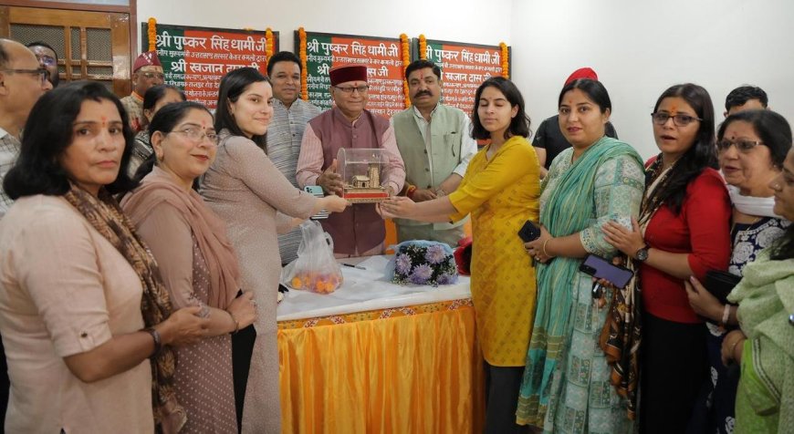 राजपुर रोड विधान सभा क्षेत्र में खजान दास ने नई पेयजल लाइन बिछाने का किया भूमि पूजन