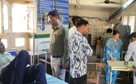 हल्द्वानी लालकुआं में सरकारी दफ्तरों पर छापेमारी: SDM रेखा कोहली का निरीक्षण