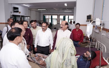 स्वास्थ्य मंत्री सुबोध उनियाल ने हल्द्वानी अस्पताल में की मरीजों से मुलाकात
