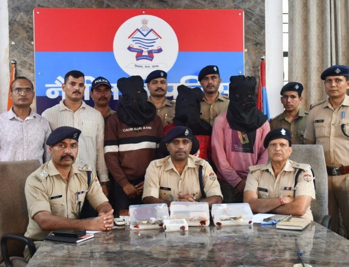 हल्द्वानी: सपेरों के भेष में चोरी करने वाले गिरोह का पर्दाफाश, 25 लाख के जेवर बरामद