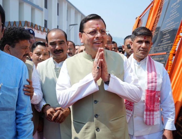 सीएम धामी ने अल्मोड़ा में 138 करोड़ की विकास योजनाओं का उद्घाटन और शिलान्यास किया