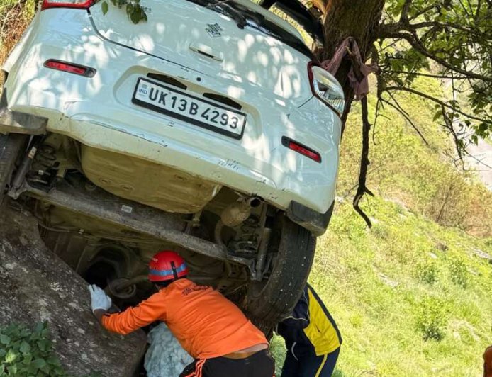 उत्तराखंड में फिर दर्दनाक हादसा: तीन की मौत, पांच घायल