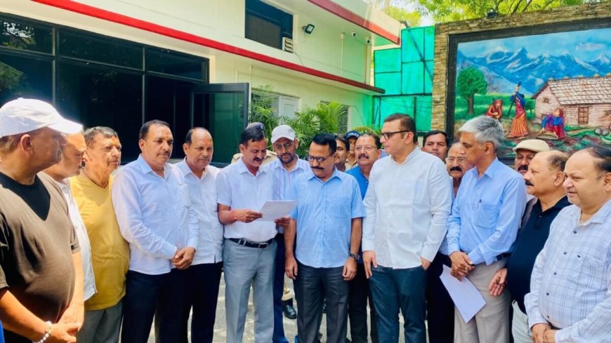 उत्तराखंड में वनाग्नि बढ़ने पर कांग्रेस ने प्रशासन को घेरा