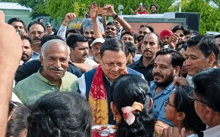 धामी-पांडे की मुलाकात ने बढ़ाई सियासी हलचल, बंद कमरे में हुई चर्चा पर अटकलें तेज