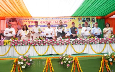 सचिवालय: शासन व्यवस्था की आत्मा, मुख्यमंत्री धामी ने नवनिर्वाचित संघ को दिलाई शपथ