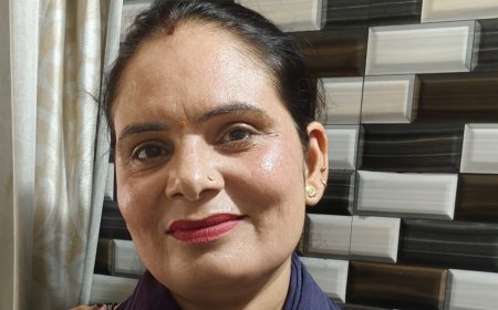 रामनगर: पुष्पा कुमारी बनीं ‘एसआईआर’ (SIR) को 100% पूर्ण करने वाली पहली बीएलओ, उपजिलाधिकारी ने की प्रशंसा