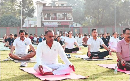 हल्द्वानी में अंतर्राष्ट्रीय योग दिवस: योग का मंत्र गूंजा, 350 से अधिक लोगों ने लिया संकल्प