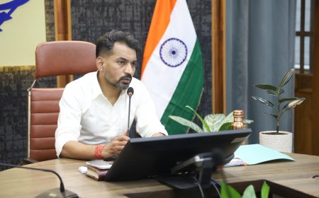 रात के कार्यों के लिए सशर्त अनुमति, लापरवाही पर डीएम का सख्त संदेश