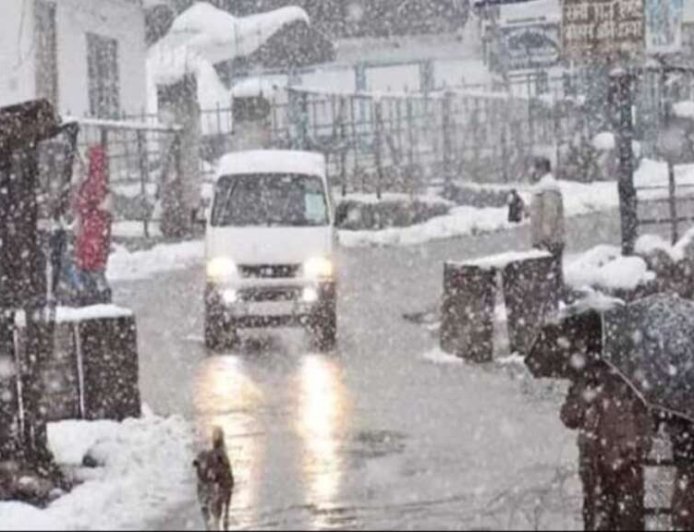 उत्तराखंड में मौसम का भारी प्रभाव, हाई स्पीड वर्षा और आंधी तूफान, ऑरेंज और यलो अलर्ट जारी