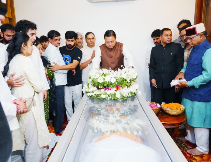 मुख्यमंत्री पुष्कर सिंह धामी ने दिवंगत निशानेबाज जसपाल राणा के आवास पर पहुंचकर शोक संवेदनाएं व्यक्त की