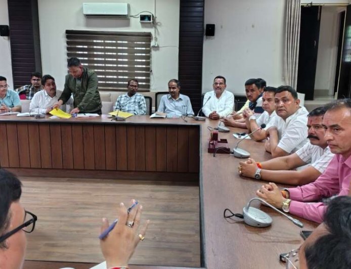 हल्द्वानी में मंत्री कैड़ा का आदेश: बरसात में आपदाओं से निपटने के लिए सुनिश्चित करें तैयारियाँ