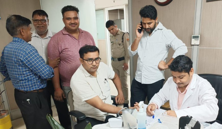 एमडीडीए कार्यालय में रक्तदान शिविर: अधिकारियों और कर्मचारियों ने उत्साह के साथ दिया 40 यूनिट रक्त