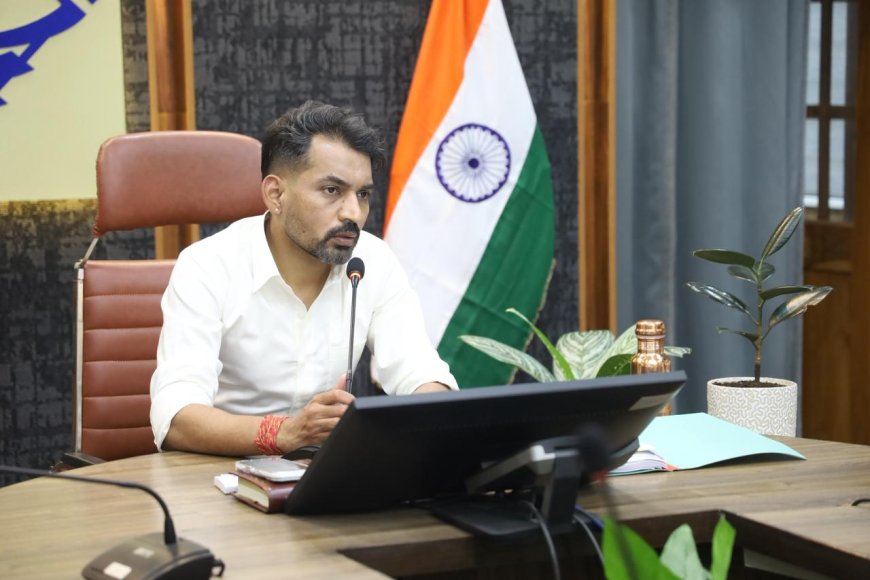 रात के कार्यों के लिए सशर्त अनुमति, लापरवाही पर डीएम का सख्त संदेश