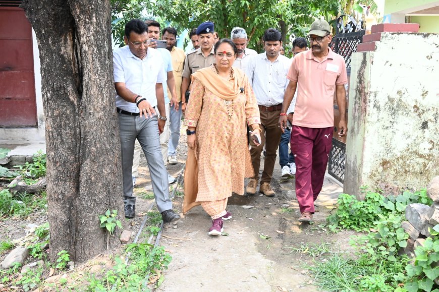 वार्ड 04 से 26 तक एडीबी परियोजना के विकास कार्यों का निरीक्षण