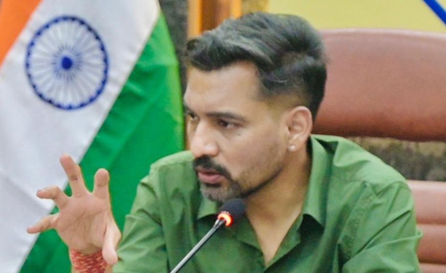 देहरादून में सखी वन स्टॉप सेंटर:violence-पीड़ित महिलाओं के लिए कार्रवाई तेज, जिलाधिकारी ने दिए नए निर्देश