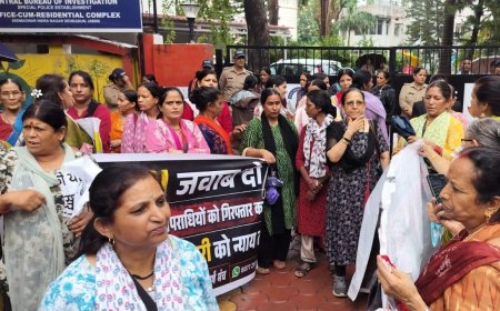 अंकिता भंडारी मामले में आंदोलनकारियों की सीबीआई कार्यालय तालाबंदी, पुलिस ने किए बैरिकेडिंग के उपाय