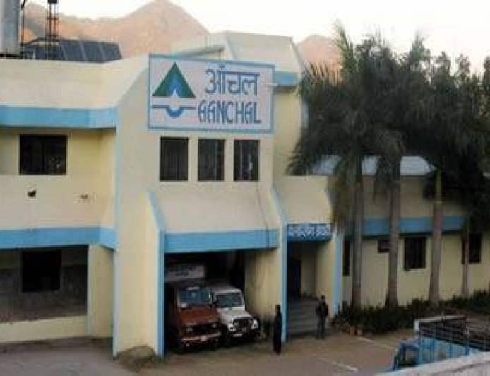 हरिश्चंद्र अवस्थी को नैनीताल आंचल दुग्ध संघ में भावभीनी विदाई, सेवाओं को किया गया याद